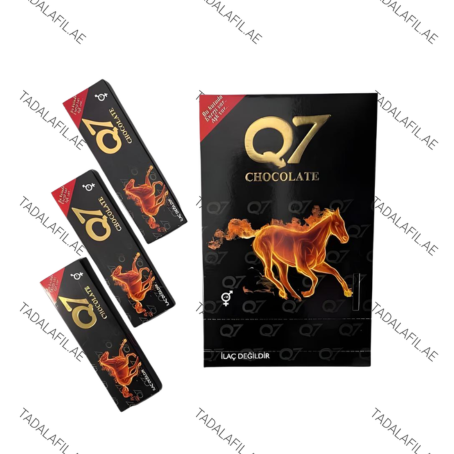 Q7 Chocolate sachets and product box on white background